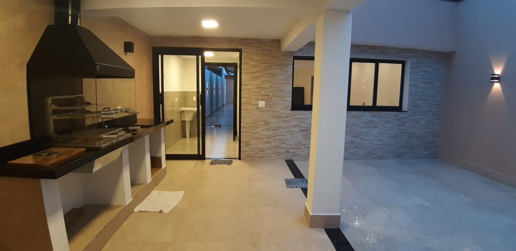 Reforma arquiteto em caragua casa de praia 10 - Descubra projetos exclusivos para residências e comércios de até 500m² em Caraguatatuba.