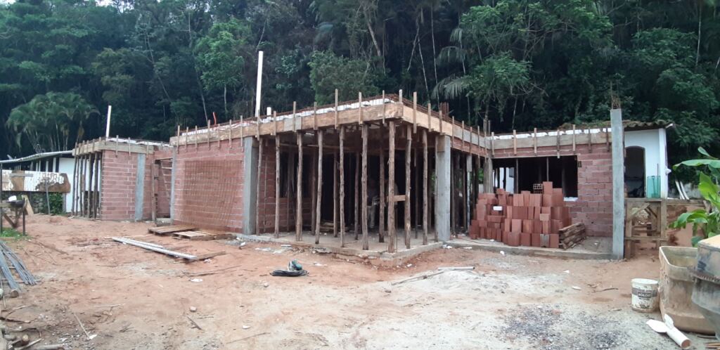 construcao de casas em Caraguatatuba 1 - Descubra projetos exclusivos para residências e comércios de até 500m² em Caraguatatuba.